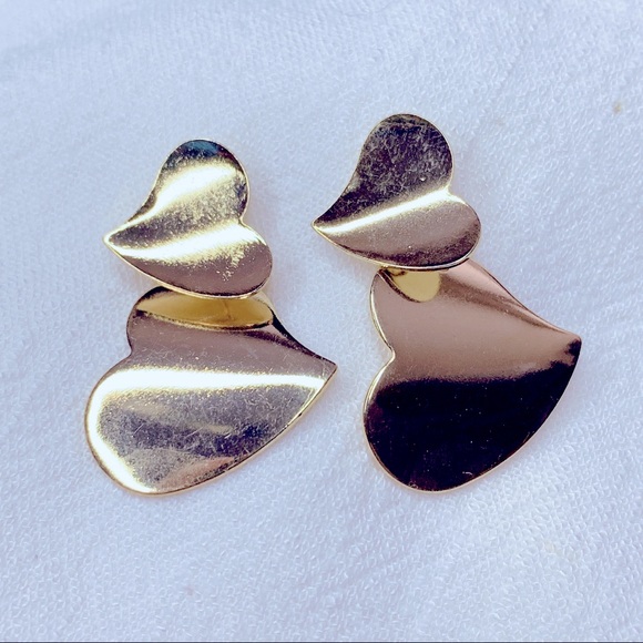 ❤️Seller’s Pick❤️ ❣️$25/3❣️ Double Heart Dangle Earrings - Picture 5 of 8